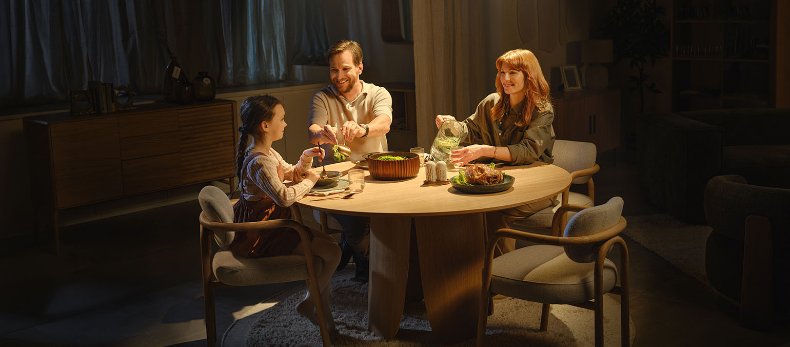 horni_banner_kategorie_jidelni_stoly_momenti