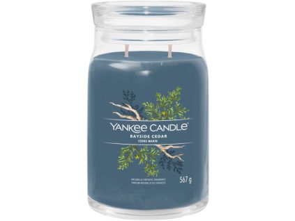 Velká vonná svíčka Yankee Candle Bayside Cedar Signature