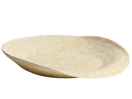 Žlutý keramický dekorativní talíř Kave Home Medira Ø51 cm