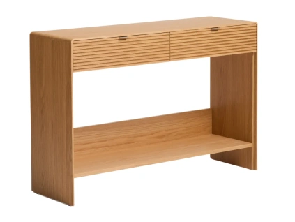 Dubová komoda Kave Home Norlen 120 x 37 cm