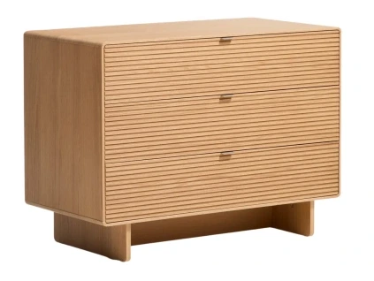 Dubová komoda Kave Home Norlen 101 x 50 cm