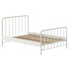 Bílá kovová postel Vipack Bronxx 140 x 200 cm