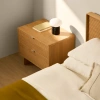 Dubový noční stolek Kave Home Norlen 60 x 40 cm -fv-interier-25