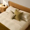 Dubový noční stolek Kave Home Norlen 60 x 40 cm -fv-interier-25